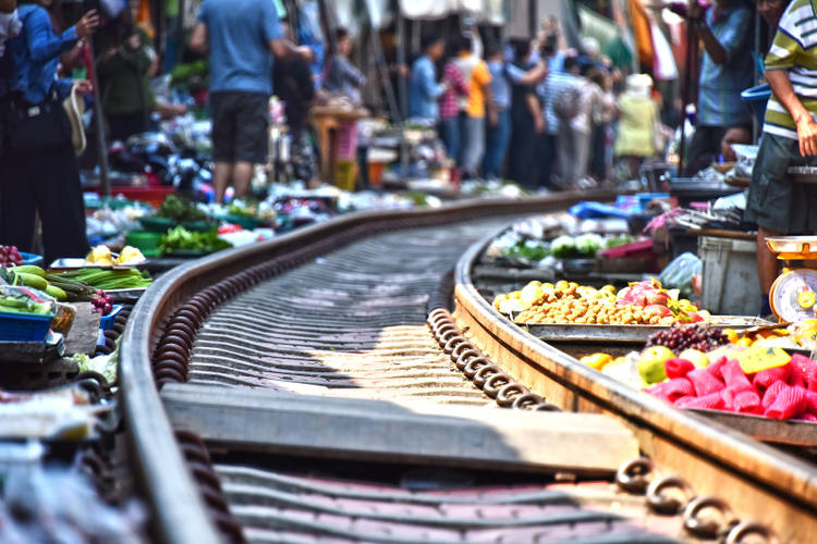 Maeklong Railway Market