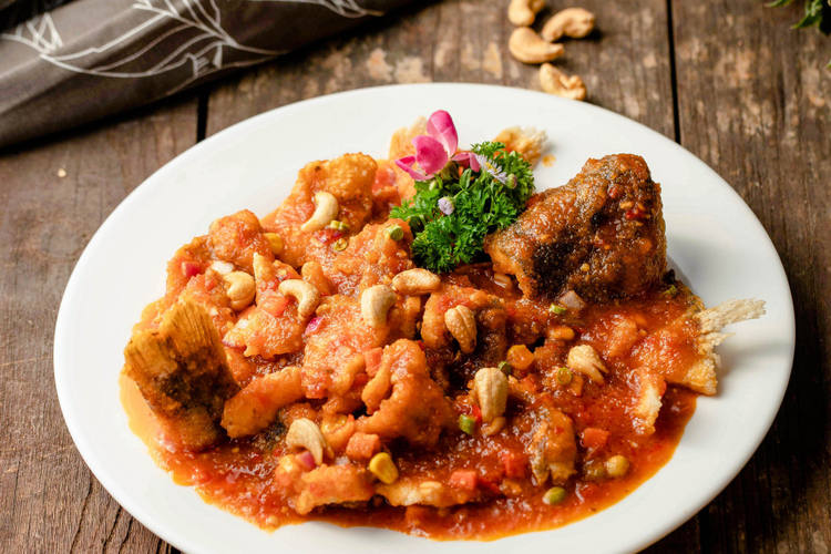 pollo con anacardi thai