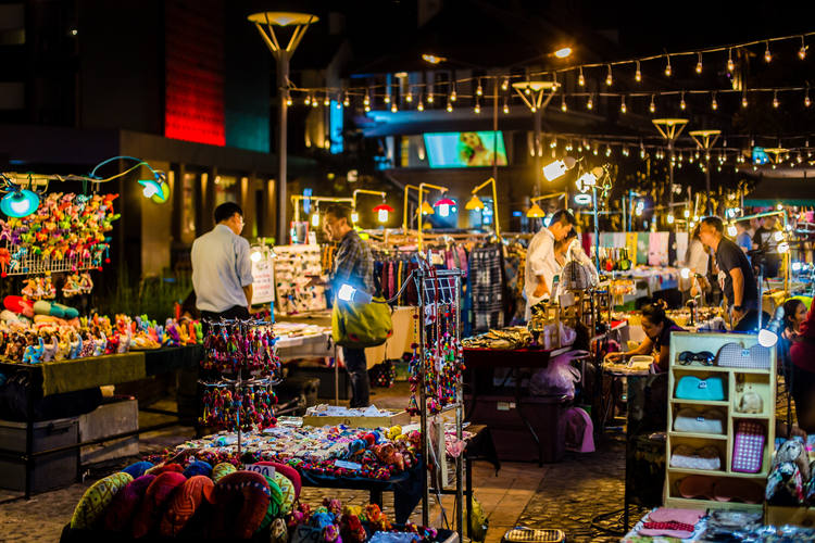 Mercato notturno Chiang Mai